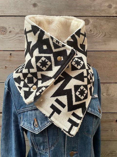 Women's Western Warm Neck Cowl(black\white)