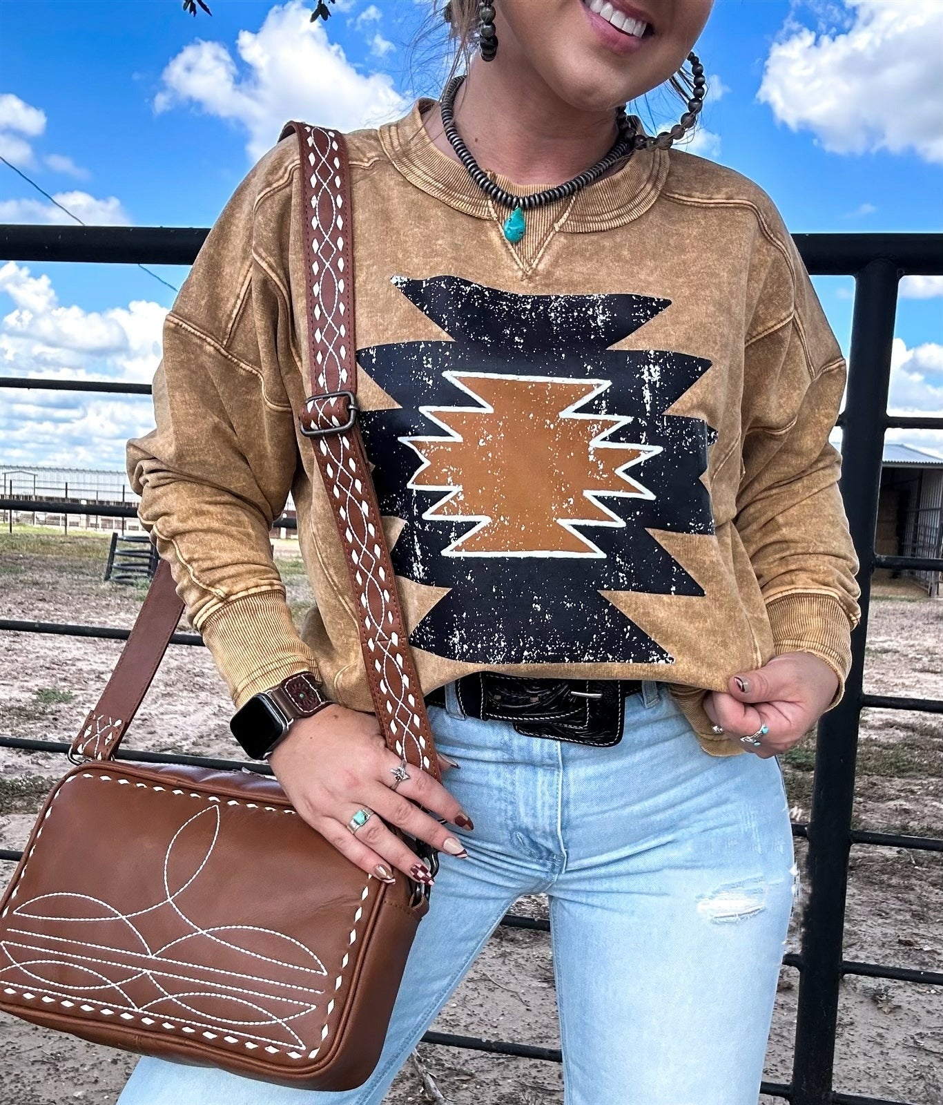 Western Retro Stretch Aztec Pullover Sweatshirt