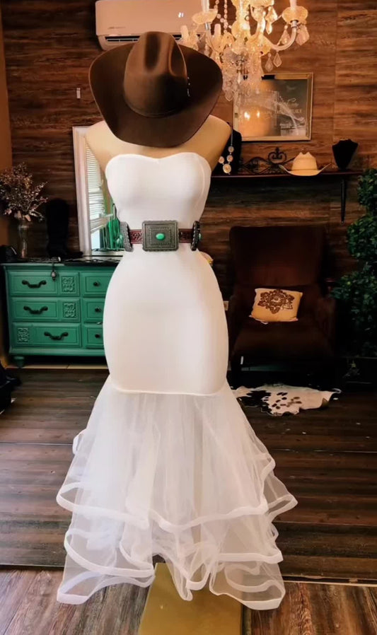 Elegant Sleeveless Hem White Yarn Dress